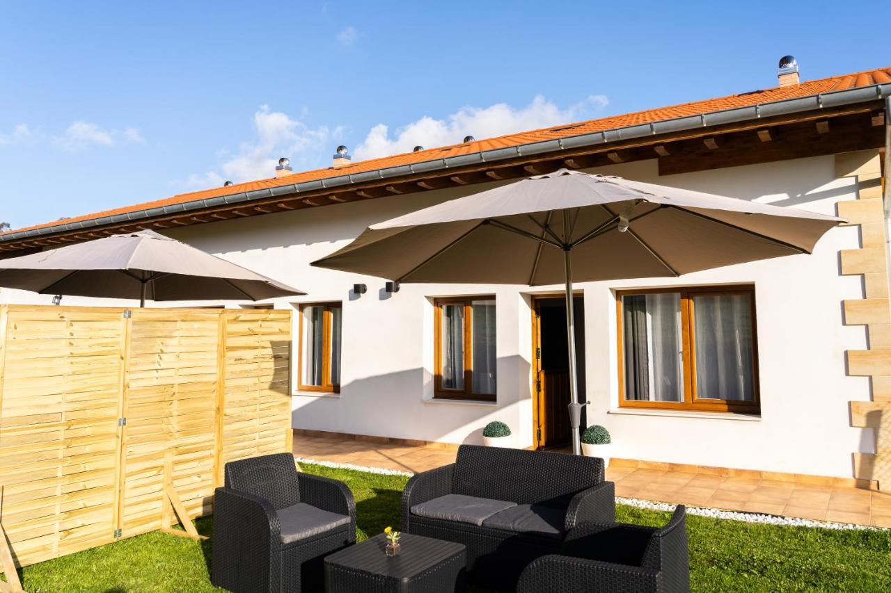 Apartamentos Las Secuoyas La Hayuela Екстер'єр фото